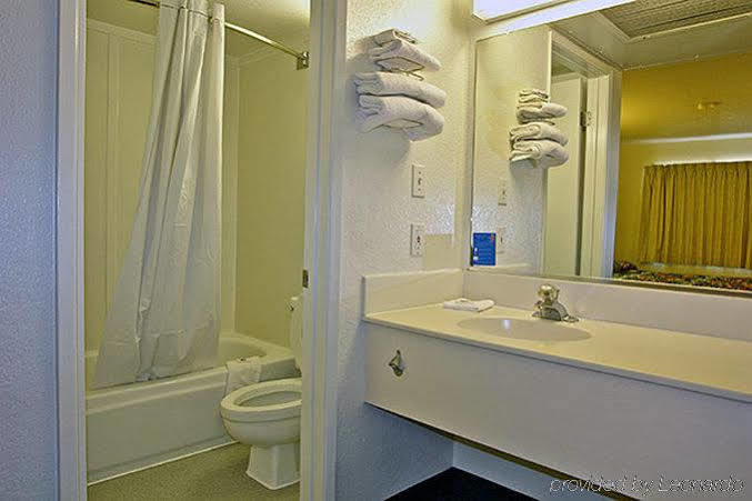 Vagabond Inn Buttonwillow North I-5 Екстер'єр фото