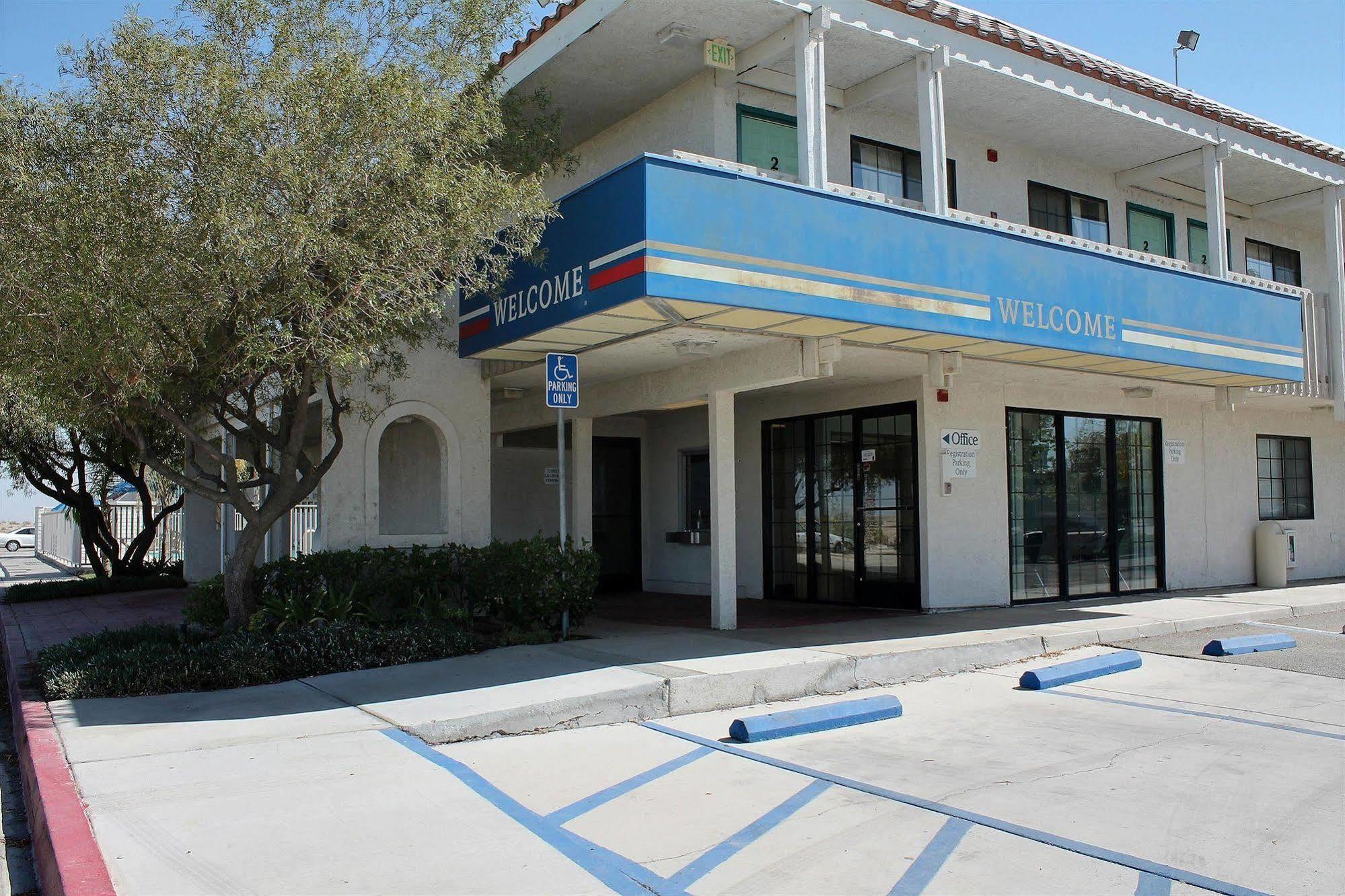 Vagabond Inn Buttonwillow North I-5 Екстер'єр фото