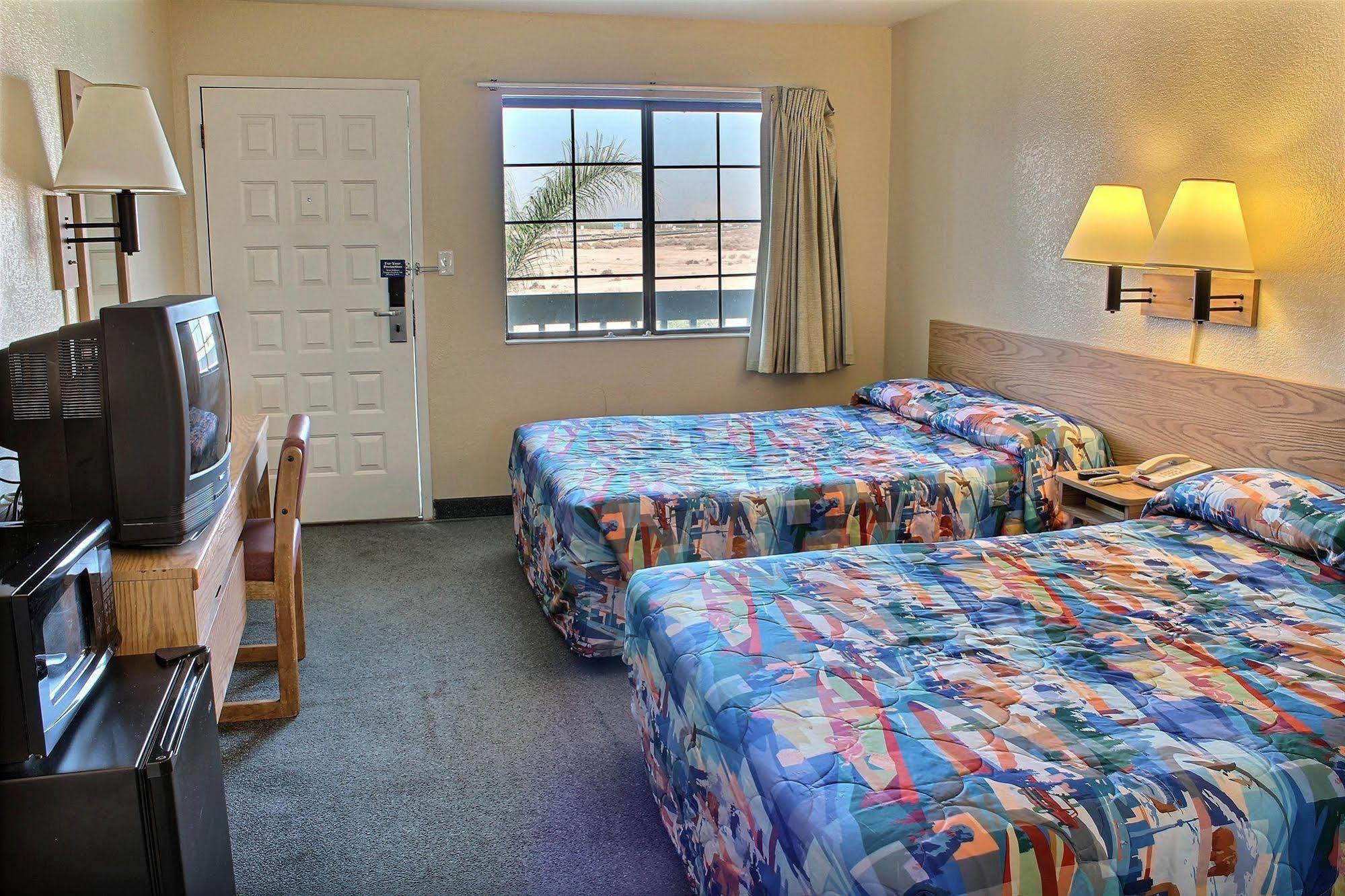 Vagabond Inn Buttonwillow North I-5 Екстер'єр фото