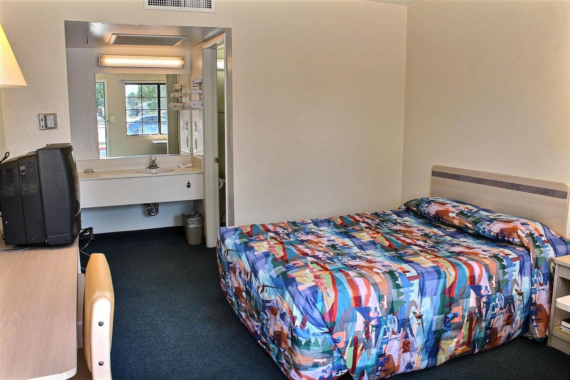 Vagabond Inn Buttonwillow North I-5 Екстер'єр фото
