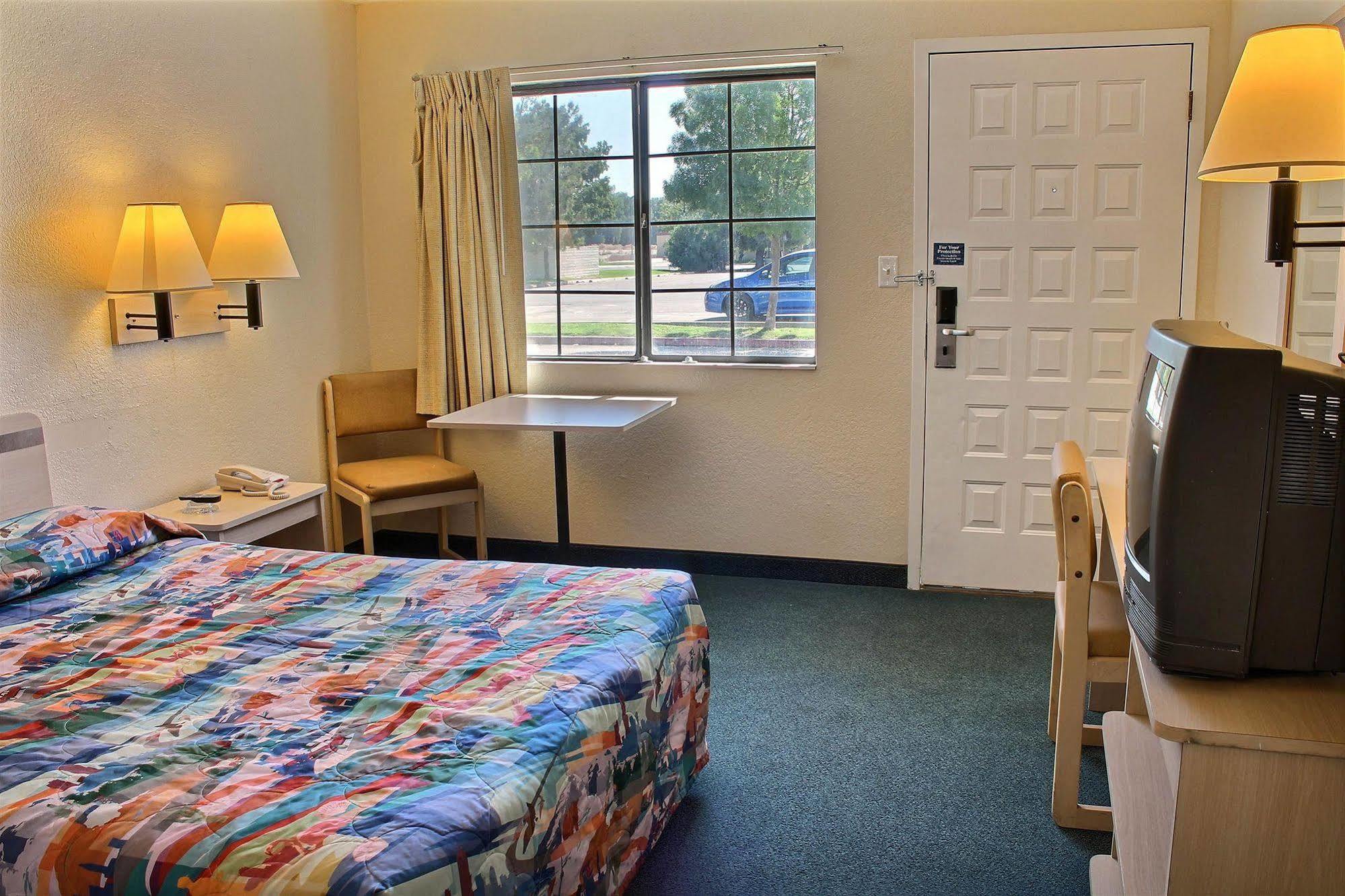 Vagabond Inn Buttonwillow North I-5 Екстер'єр фото