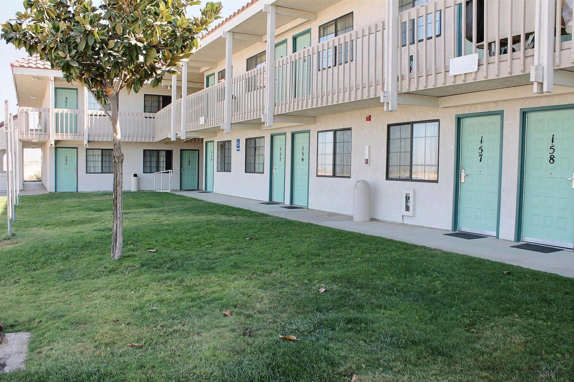 Vagabond Inn Buttonwillow North I-5 Екстер'єр фото